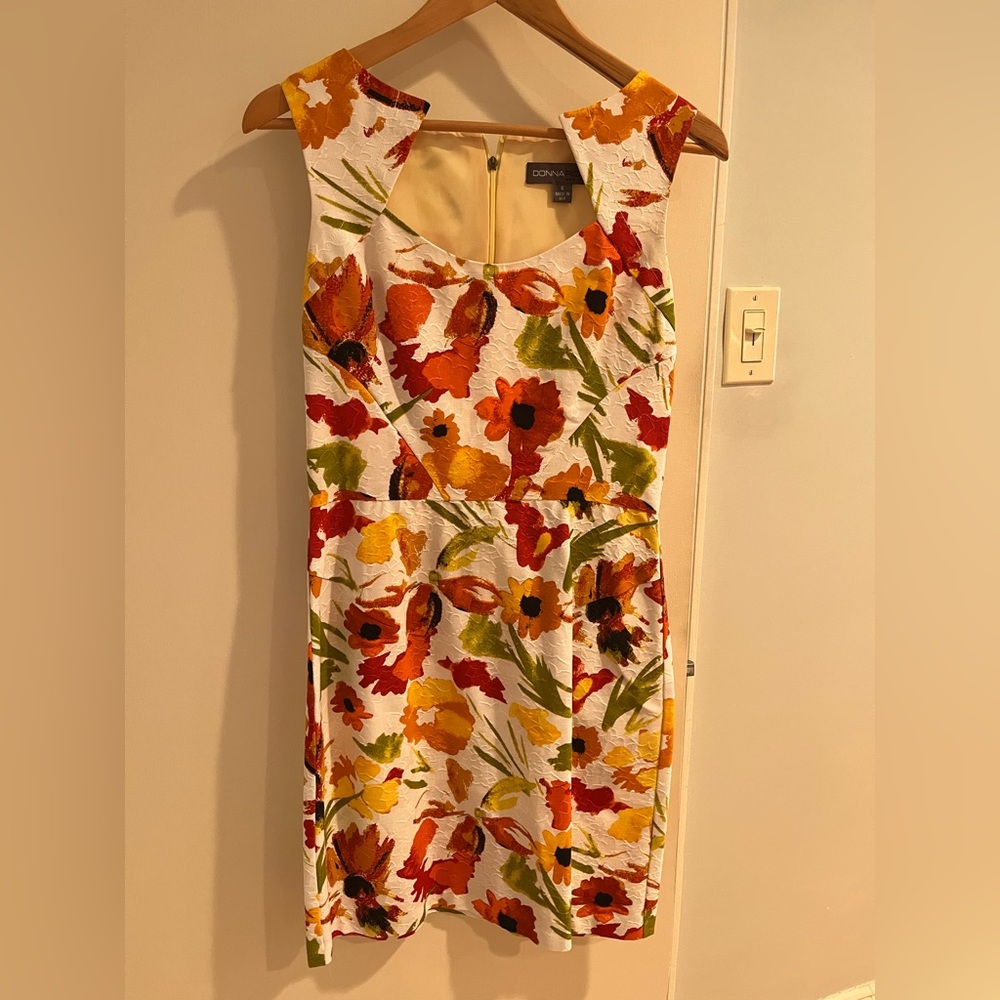 Donna Ricco floral dress size 6